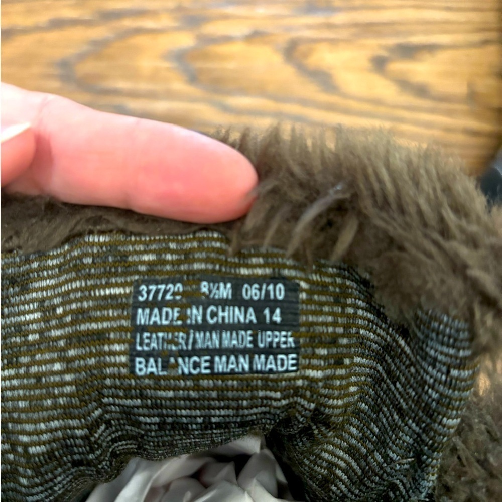 Clark’s Privo waterproof Eskimo boots. 8.5 - Picture 9 of 9